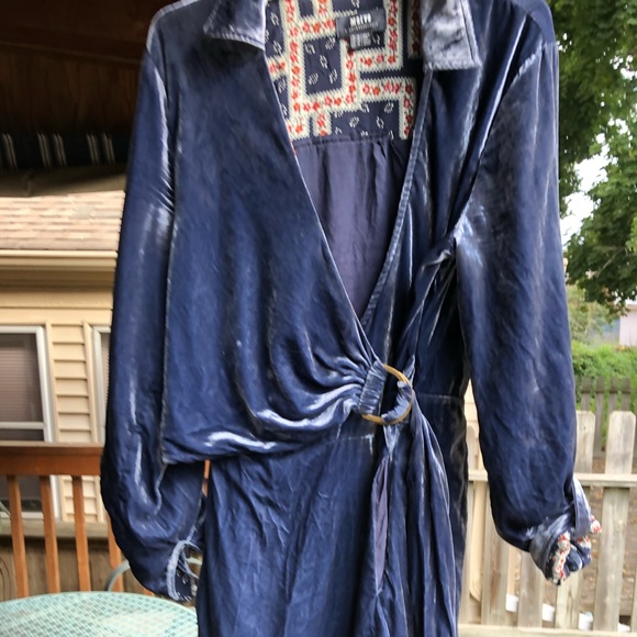 Anthropologie size 12 blue velvet dress with built in belt - Picture 2 of 6